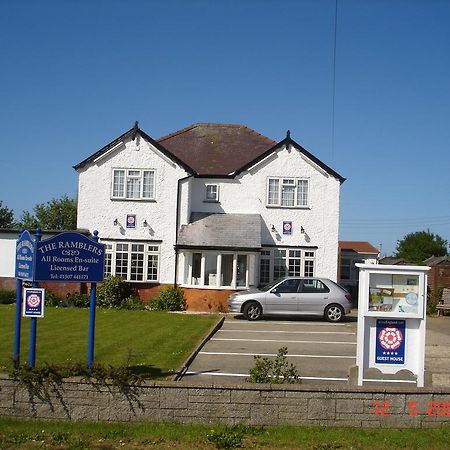 Hotel The Ramblers Trusthorpe Esterno foto