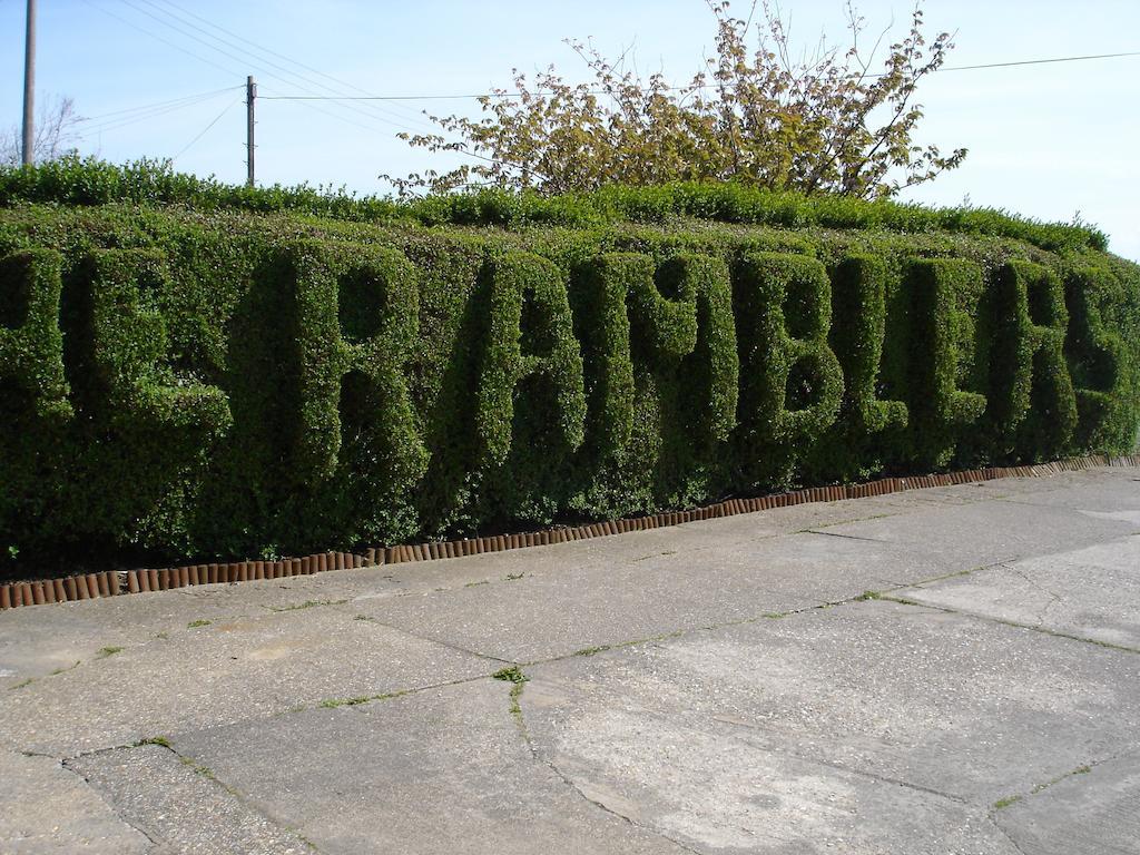 Hotel The Ramblers Trusthorpe Esterno foto