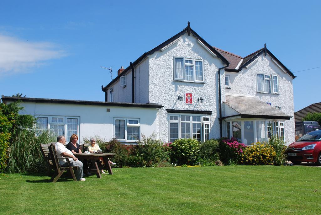 Hotel The Ramblers Trusthorpe Esterno foto